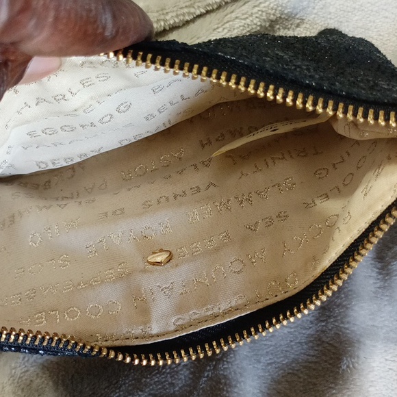 Kate Spade Wristlet black bow clutch - Picture 5 of 8